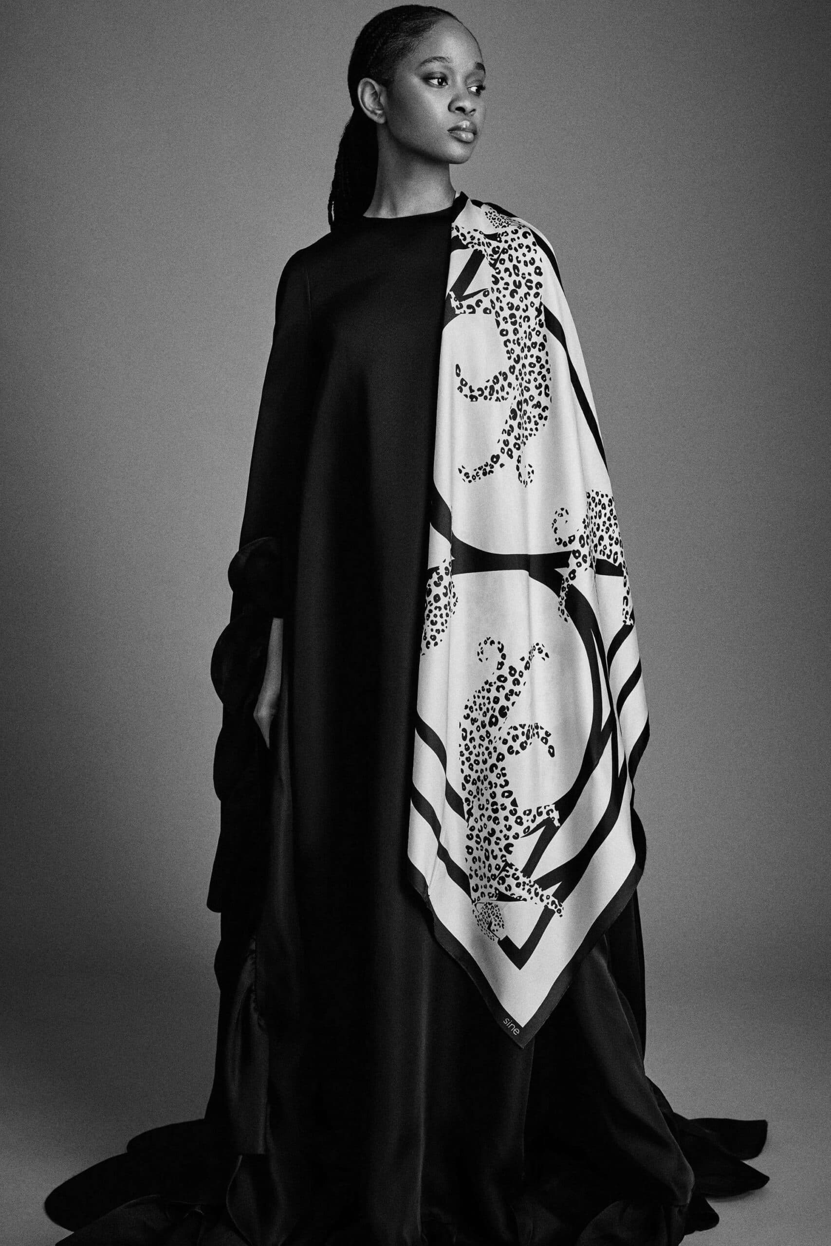 Jedwabna apaszka kremowa 90 cm | LAMPARTY