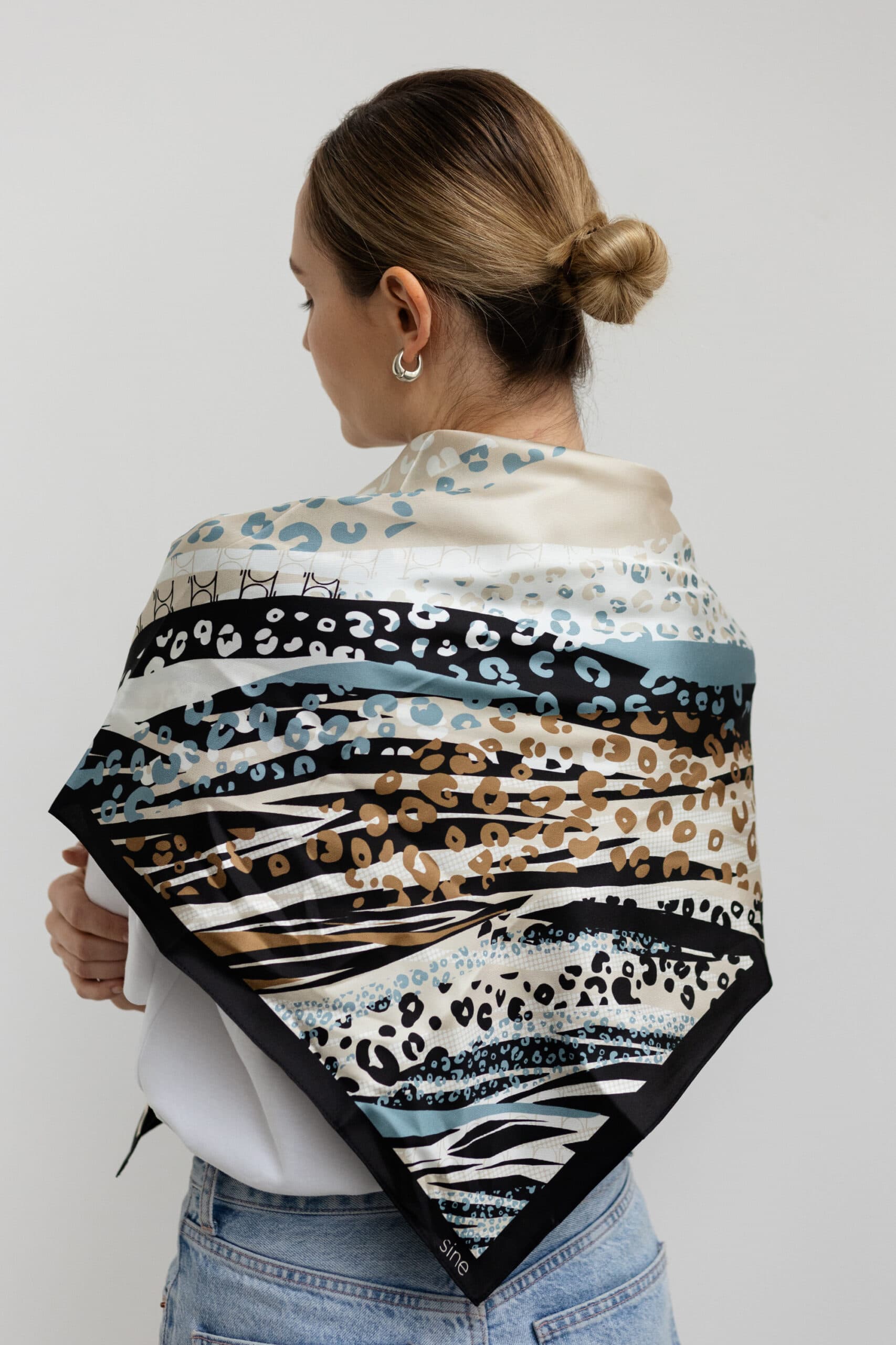 Jedwabna apaszka 90 cm | FALA