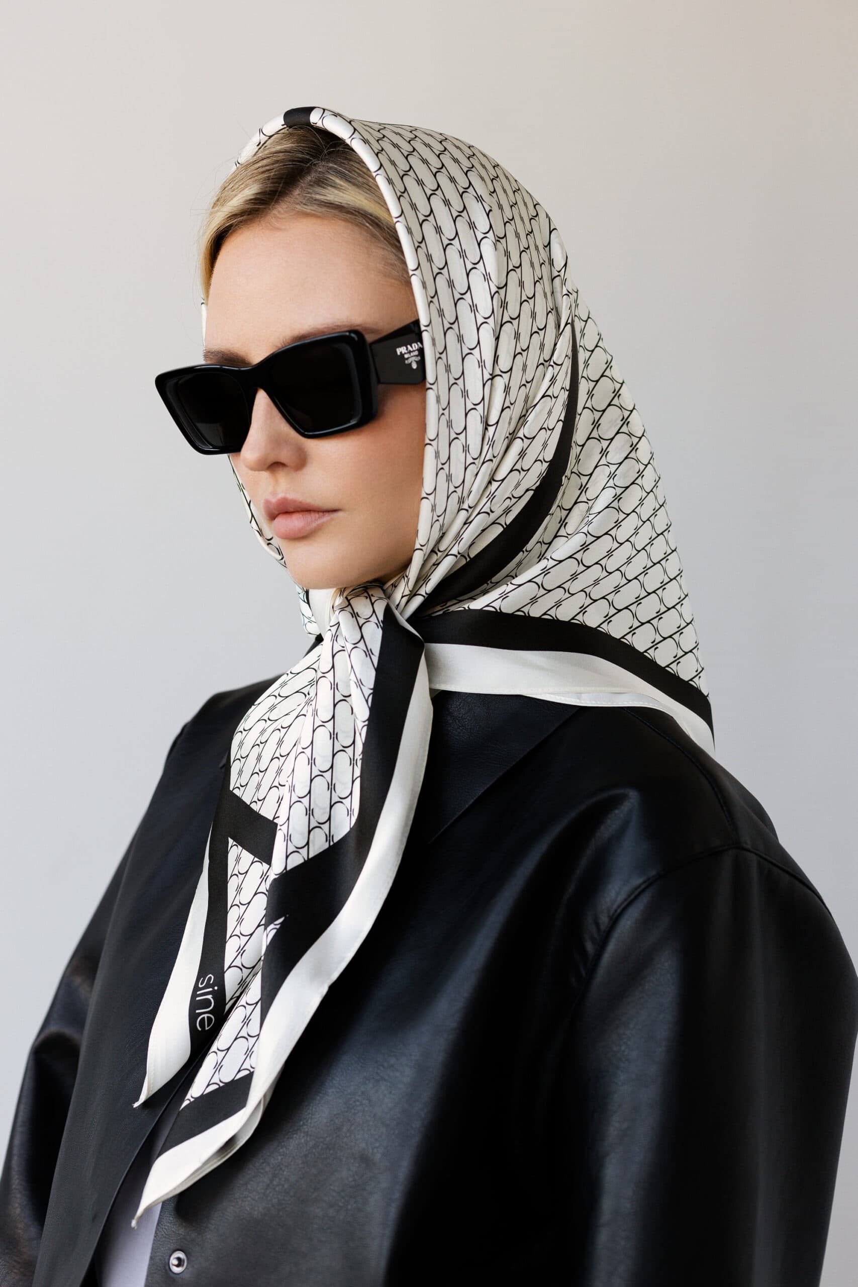 Jedwabna apaszka 90 cm | Sine Silk CLASSIC CREAM