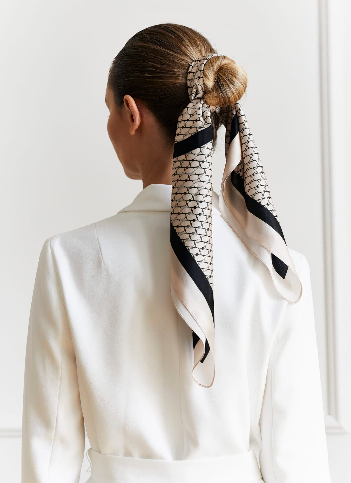 Jedwabna apaszka 65 cm | Sine Silk CLASSIC CREAM